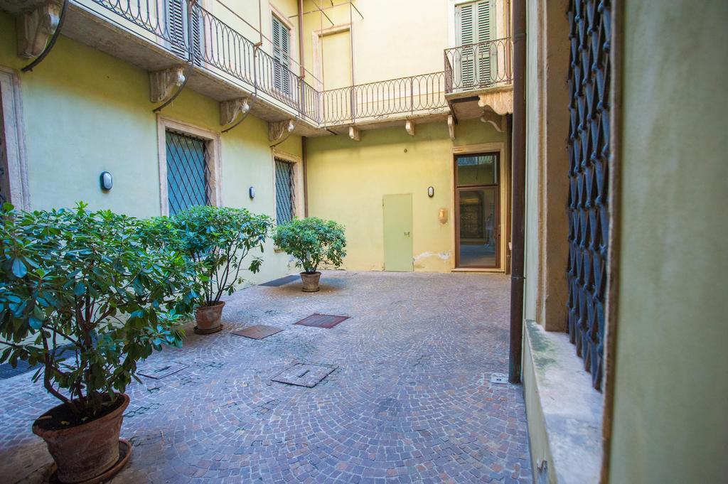 Italianflat - Palazzo Zeiner Διαμέρισμα Βερόνα Εξωτερικό φωτογραφία